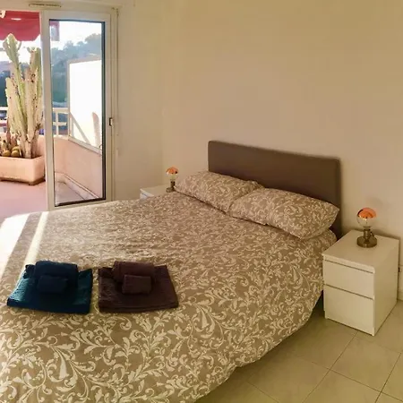Sunshine Apt With Pool - Near Mc