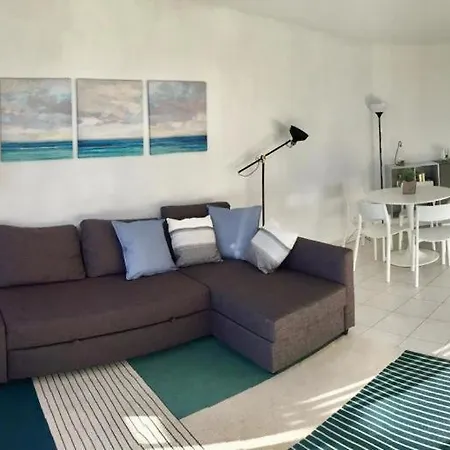 Sunshine Apt With Pool - Near Mc Lejlighed